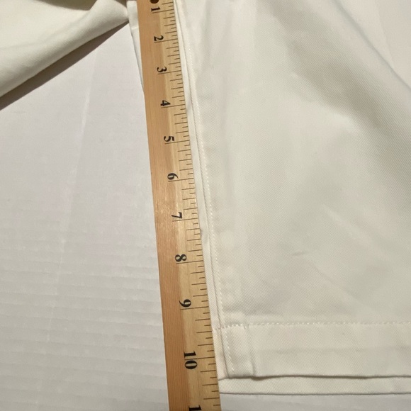 Dockers Perfect Shorts, Classic Fit, Flat Front, Light Tan, 100% Cotton, Size 29 - Picture 13 of 16